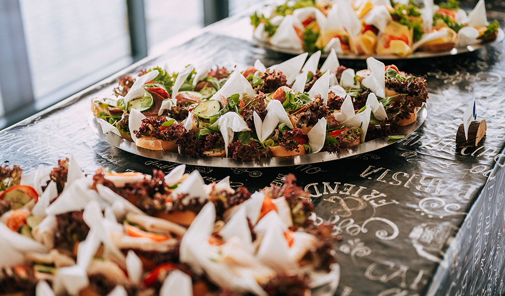 Catering during the Family Day at a lake